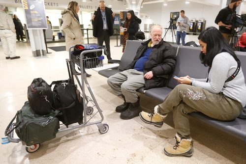 JOHN WOODS / WINNIPEG FREE PRESS
Tim Harwood-Jones talks to a fellow passenger as they waits to board the first train to Churchill in 18 months Sunday, December 2, 2018.