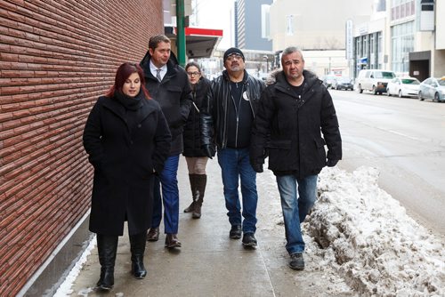 MIKE DEAL / WINNIPEG FREE PRESS
Andrew Scheer, leader of the Conservative party of Canada and Official Opposition, on a walk along Smith Street with James Favel (black hat) of The Bear Clan citizen patrol Monday morning.
181203 - Monday, December 03, 2018.