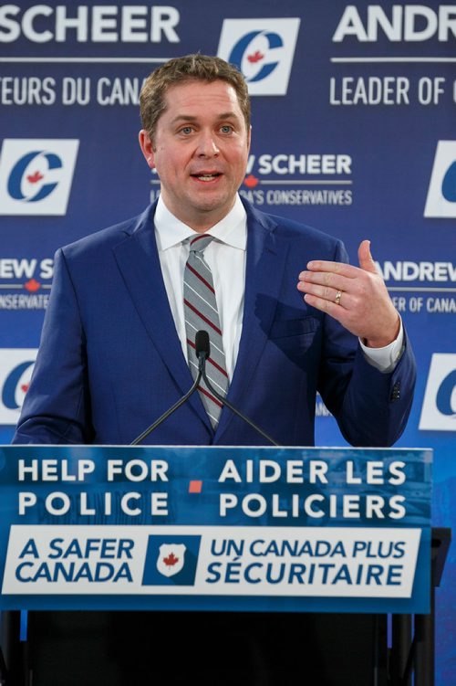 MIKE DEAL / WINNIPEG FREE PRESS
Andrew Scheer, leader of the Conservative party of Canada and Official Opposition, outlined the third and final policy pillar in his plan for A Safer Canada dealing with police resources after meeting with fellow MP's and prospective MP's in the upcoming federal election at Chalmers Community Centre.
181203 - Monday, December 03, 2018.
