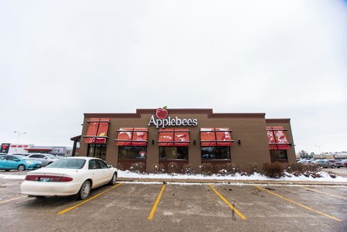 MIKAELA MACKENZIE / WINNIPEG FREE PRESS
Applebee's at Grant Park on Monday, Dec. 3, 2018.
Winnipeg Free Press 2018.