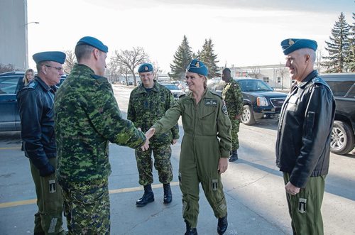 Canstar Community News Nov. 27, 2018 - Before departing Winnipeg, Governor General Julie Payette visited with members of  17 Wing's 402 and 403 squadrons.(EVA WASNEY/CANSTAR COMMUNITY NEWS/METRO)