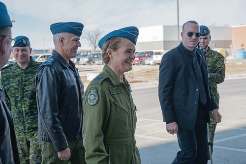 Canstar Community News Nov. 27, 2018 - Before departing Winnipeg, Governor General Julie Payette visited with members of  17 Wing's 402 and 403 squadrons.(EVA WASNEY/CANSTAR COMMUNITY NEWS/METRO)