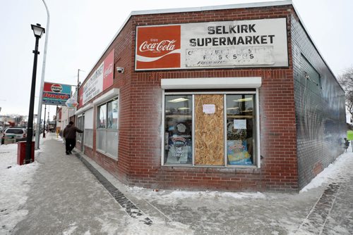 RUTH BONNEVILLE / WINNIPEG FREE PRESS

 49.8 Meth

Selkirk Supermarket on Selkirk Ave. has been hit hard by customers coming in high on meth.  A boarded up window on the corner of the building is evidence of one such encounter.  


See Jessica Botelho-Urbanski story. 


Dec 3rd, 2018