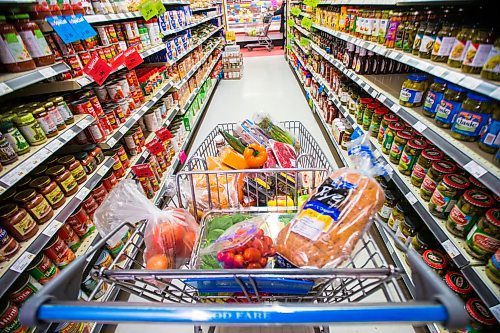 MIKAELA MACKENZIE / WINNIPEG FREE PRESS
Groceries at Food Fare in Winnipeg on Tuesday, Dec. 4, 2018.
Winnipeg Free Press 2018.