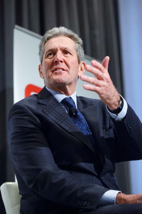 MIKE DEAL / WINNIPEG FREE PRESS
Premier Brian Pallister gives the keynote speech during the State of the Province event at RBC Convention Centre Thursday morning.
181206 - Thursday, December 06, 2018.