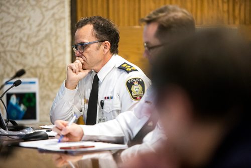 MIKAELA MACKENZIE / WINNIPEG FREE PRESS
Winnipeg Police Chief Danny Smyth speaks at the police board meeting at City Hall in Winnipeg on Friday, Dec. 7, 2018.
Winnipeg Free Press 2018.