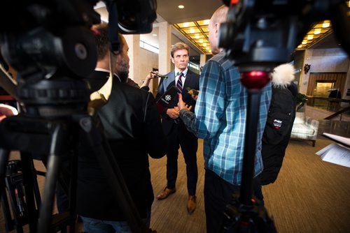 MIKAELA MACKENZIE / WINNIPEG FREE PRESS
Chair of the board Kevin Klein scrums after the police board meeting at City Hall in Winnipeg on Friday, Dec. 7, 2018.
Winnipeg Free Press 2018.