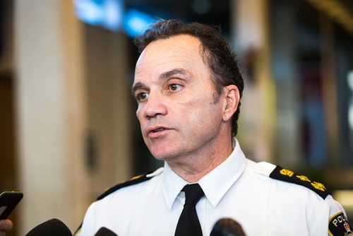 MIKAELA MACKENZIE / WINNIPEG FREE PRESS
Chief of Police Danny Smyth scrums after the police board meeting at City Hall in Winnipeg on Friday, Dec. 7, 2018.
Winnipeg Free Press 2018.