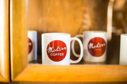 MIKAELA MACKENZIE / WINNIPEG FREE PRESS
Modern Coffee, a newly opened cafe at Inkster and Main, in Winnipeg on Friday, Dec. 7, 2018.
Winnipeg Free Press 2018.