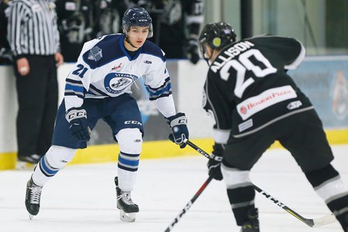 JOHN WOODS / WINNIPEG FREE PRESS
Steinbach Pistons' Kyle Bettens (21) plays against the Neepawa Natives at Seven Oaks Sportsplex Monday, December 10, 2018.