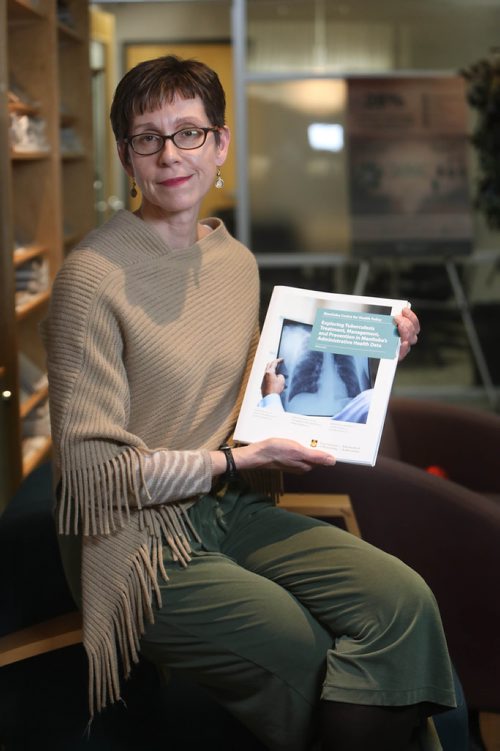 RUTH BONNEVILLE / WINNIPEG FREE PRESS

Portrait of Dr. Lisa Lix, lead study author linking data findings of TB in Manitoba.  

See Caitlyn Gowriluk story. 





Dec 11th, 2018