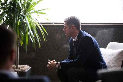 MIKAELA MACKENZIE / WINNIPEG FREE PRESS
Mayor Brian Bowman sits down for an interview with the Free Press about the meth crisis while in his office at City Hall in Winnipeg on Wednesday, Dec. 12, 2018. 
Winnipeg Free Press 2018.