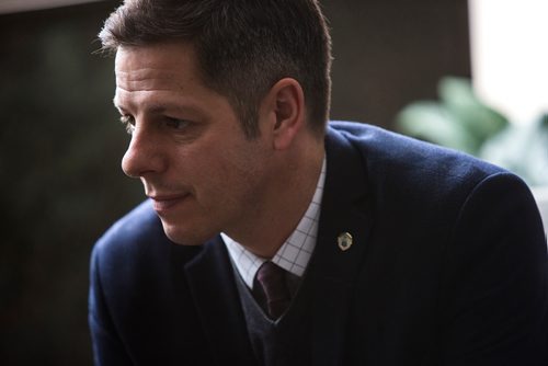 MIKAELA MACKENZIE / WINNIPEG FREE PRESS
Mayor Brian Bowman sits down for an interview with the Free Press about the meth crisis while in his office at City Hall in Winnipeg on Wednesday, Dec. 12, 2018. 
Winnipeg Free Press 2018.