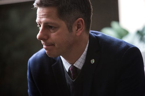 MIKAELA MACKENZIE / WINNIPEG FREE PRESS
Mayor Brian Bowman sits down for an interview with the Free Press about the meth crisis while in his office at City Hall in Winnipeg on Wednesday, Dec. 12, 2018. 
Winnipeg Free Press 2018.