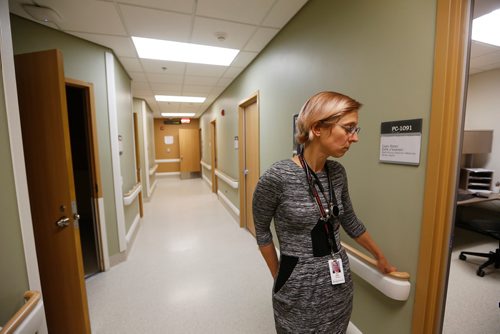 JOHN WOODS / WINNIPEG FREE PRESS
Dr Erin Knight, Medical Director of Addiction Program at HSC is photographed outside an exam room at the Rapid Access Addiction Medicine (RAAM) clinic Monday, December 17, 2018.