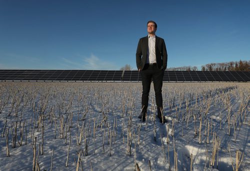 RUTH BONNEVILLE / WINNIPEG FREE PRESS

BIZ - solar
Photos of Riley Unger with Living Skies Solar on farm in Springfield MB. with 580 foot long, 144 kW solar system next to him.  This system produces up to $4,000 of power a month it peak times.

Story info:
A two-year solar energy rebate program has not been renewed in Manitoba so the company, Living Skies Solar, so  will have to  leave the province even though Manitoba is one of the best areas for solar power.  

See Martin Cash story



Dec 18th,  2018