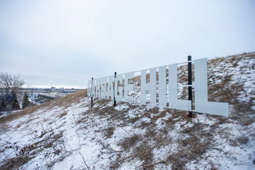 MIKAELA MACKENZIE / WINNIPEG FREE PRESS
The newly unveiled Garbage Hill sign at West View Park in Winnipeg on Thursday, Dec. 20, 2018. 
Winnipeg Free Press 2018.