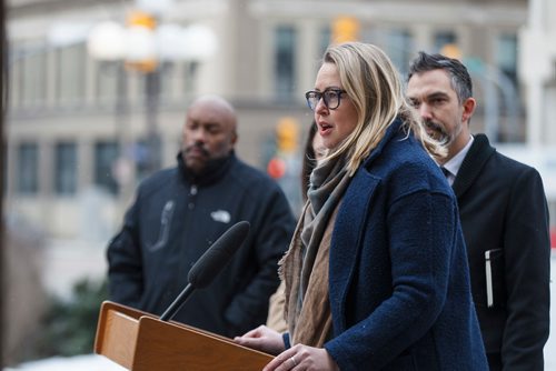 MIKE DEAL / WINNIPEG FREE PRESS
Kate Fenske, CEO, Downtown Winnipeg BIZ talks about the grant program announced by the city which would go to improve exterior lighting and enhance pedestrian safety in downtown areas.
181221 - Friday, December 21, 2018.