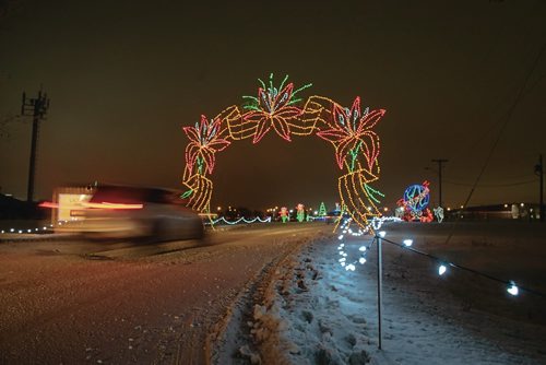 Canstar Community News Dec. 12 - Visitors take in CanadInns Winter Wonderland at Red River Exibition grounds on a Wednesday night. (EVA WASNEY/CANSTAR COMMUNITY NEWS/METRO)