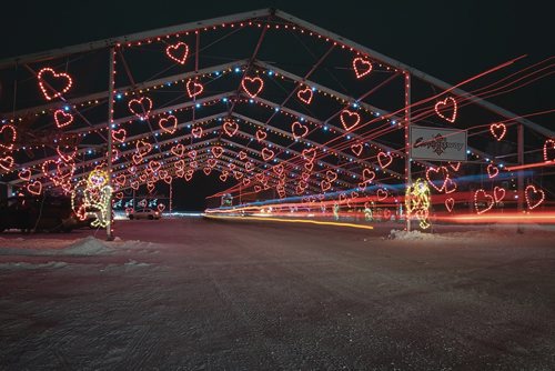 Canstar Community News Dec. 12 - Visitors take in CanadInns Winter Wonderland at Red River Exibition grounds on a Wednesday night. (EVA WASNEY/CANSTAR COMMUNITY NEWS/METRO)