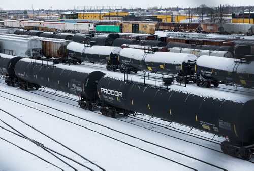 DAVID LIPNOWSKI / WINNIPEG FREE PRESS

Oil tank train cars as seen from the Arlington Bridge Wednesday December 26, 2018. 


For a 49.8 feature running Jan5