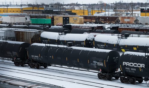 DAVID LIPNOWSKI / WINNIPEG FREE PRESS

Oil tank train cars as seen from the Arlington Bridge Wednesday December 26, 2018. 


For a 49.8 feature running Jan5