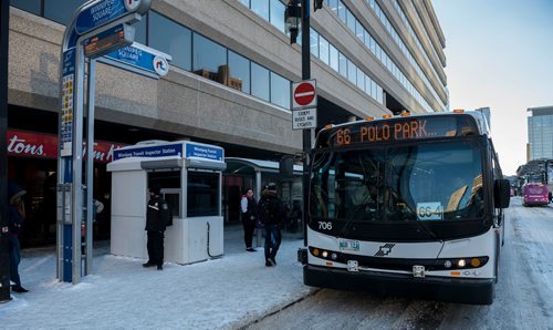 DAVID LIPNOWSKI / WINNIPEG FREE PRESS

Winnipeg Transit Inspector Stations are now operating at two downtown safety hot spots, including this one at Graham Avenue and Fort Street Thursday December 27, 2018.