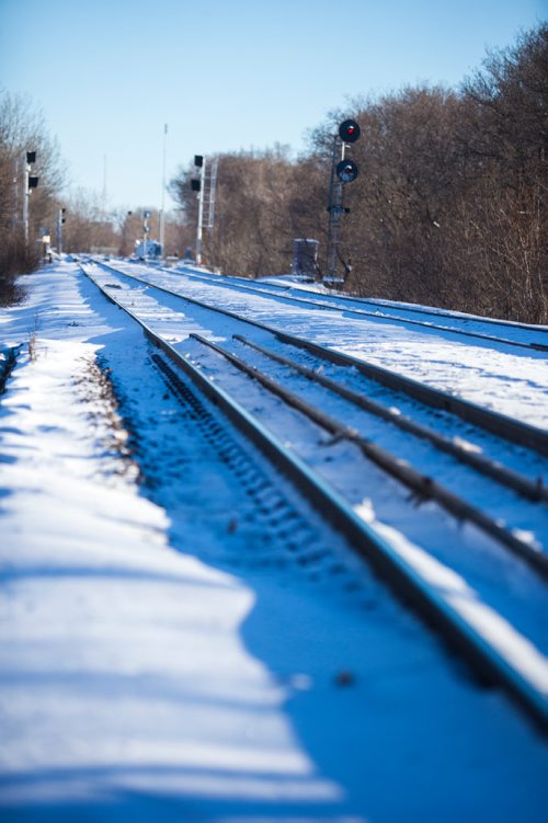 MIKAELA MACKENZIE / WINNIPEG FREE PRESS
The CP rail line in St. Boniface in Winnipeg on Friday, Dec. 28, 2018. 
Winnipeg Free Press 2018.