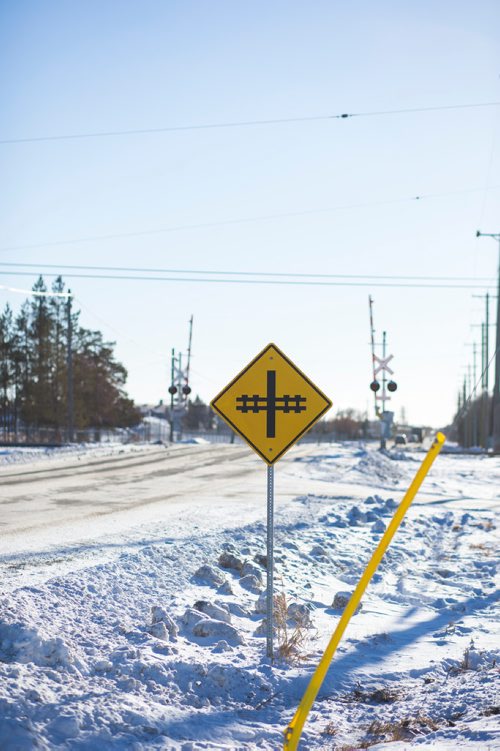 MIKAELA MACKENZIE / WINNIPEG FREE PRESS
Railway tracks in Winnipeg on Monday, Dec. 31, 2018. 
Winnipeg Free Press 2018.