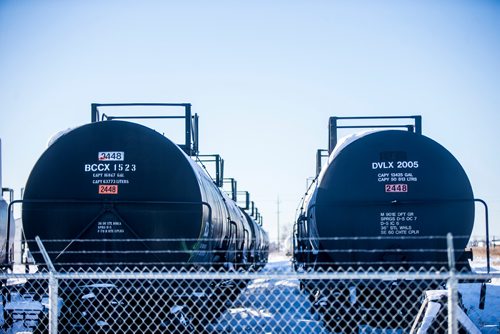 MIKAELA MACKENZIE / WINNIPEG FREE PRESS
Railway tracks in Winnipeg on Monday, Dec. 31, 2018. 
Winnipeg Free Press 2018.