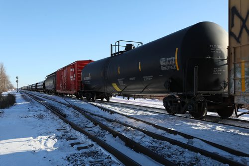 RUTH BONNEVILLE / WINNIPEG FREE PRESS

49.8 - rail safety feature story.

Photo of CN rail line along Taylor Ave. with  oil tanker cars.


Dec 31st,  2018
