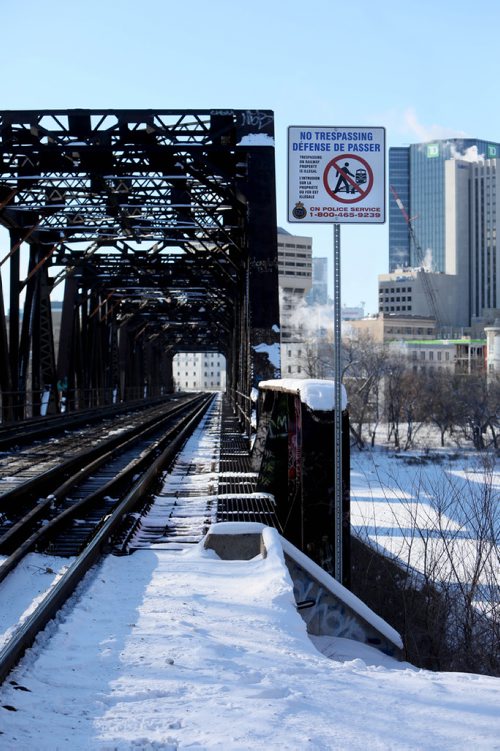 RUTH BONNEVILLE / WINNIPEG FREE PRESS

49.8 - rail safety feature story.

Photo of CN train bridge that goes from Tache into downtown and main street station.  


Dec 31st,  2018