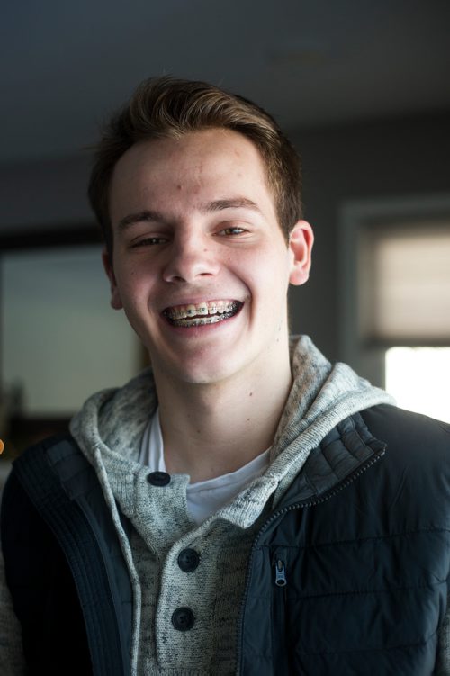 MIKAELA MACKENZIE / WINNIPEG FREE PRESS
Isaak Fast, who volunteers every Sunday morning at Misericordia Health Centre to bring patients to and from the chapel, poses for a portrait in his home in Winnipeg on Tuesday, Jan. 1, 2019. 
Winnipeg Free Press 2018.