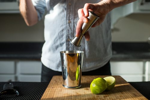 MIKAELA MACKENZIE / WINNIPEG FREE PRESS
Josey Krahn makes a daiquiri at his home bar in Winnipeg on Thursday, Jan. 3, 2019. 
Winnipeg Free Press 2018.