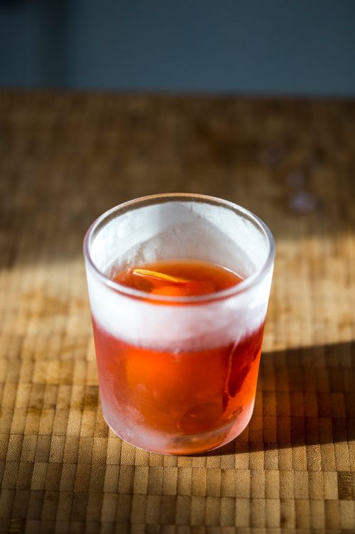 MIKAELA MACKENZIE / WINNIPEG FREE PRESS
A negroni at Josey Krahn's home bar in Winnipeg on Thursday, Jan. 3, 2019. 
Winnipeg Free Press 2018.