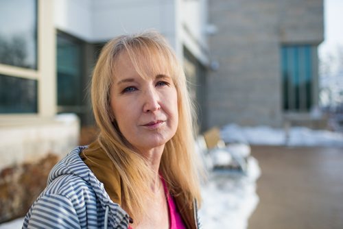 MIKAELA MACKENZIE / WINNIPEG FREE PRESS
Jennifer Zyla, who goes for Herceptin infusions every 3 weeks to keep her breast cancer from returning and is worried that the pumps used to administer it are beyond their inspection due date, poses for a photo at the Buhler Cancer Centre in Winnipeg on Thursday, Jan. 3, 2019. 
Winnipeg Free Press 2018.