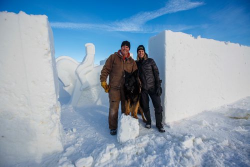 MIKE DEAL / WINNIPEG FREE PRESS
Clint and Angie Masse with dog Sochi own¤A Maze in Corn¤near St. Adolphe and have constructed a maze made of snow they hope will break a world record.
190104 - Friday, January 04, 2019.