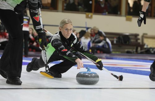 RUTH BONNEVILLE / WINNIPEG FREE PRESS

SPORTS -  Provincial junior championships

Photo of Serena Gray-Withers throwing her rock during game against Team Sagert at Heather Club, Friday. 

See Mike Sawatzky story. 

 Jan 04, 2019 
