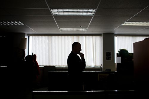 MIKAELA MACKENZIE / WINNIPEG FREE PRESS
Paul Samyn talks to Wendy Sawatzky in the Winnipeg Free Press newsroom in Winnipeg on Tuesday, Jan. 8, 2019. 
Winnipeg Free Press 2018.