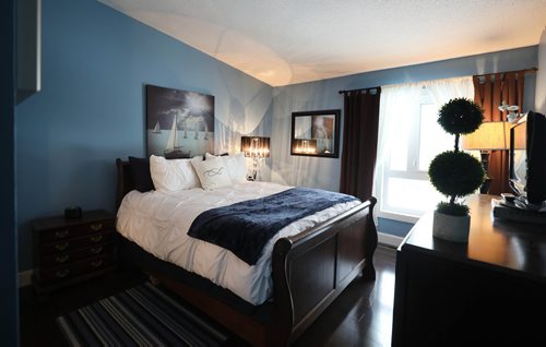 RUTH BONNEVILLE / WINNIPEG FREE PRESS

HOMES 

Description:15-124 Portsmouth Blvd. (it's a condo) in south Tuxedo. Realtor Jennifer Gulay.

See Todd Lewys story. 

 Jan 7th, 2019 
