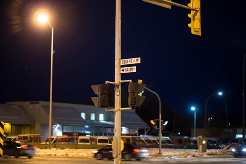 MIKAELA MACKENZIE / WINNIPEG FREE PRESS
Panet road and Nairn avenue, where police shut down the intersection after being called to a "serious incident" in Winnipeg on Thursday, Jan. 10, 2019. 
Winnipeg Free Press 2018.