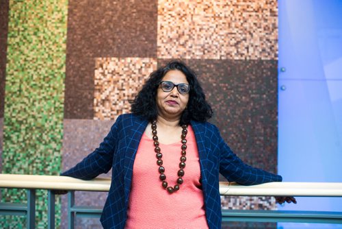 MIKAELA MACKENZIE / WINNIPEG FREE PRESS
Dr. Sri Navaratnam, president and CEO of CancerCare Manitoba, poses for a portrait at CancerCare in Winnipeg on Thursday, Jan. 10, 2019. 
Winnipeg Free Press 2018.