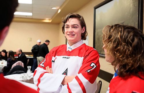 RUTH BONNEVILLE / WINNIPEG FREE PRESS

SPORTS - Minor Hockey
AAA All-Star player, Jason Ruff (#2, Wpg. Monarchs),  chats with other AAA All-Star players at Press Conference at the Canad Inns Thursday.
 
N
See Mike Sawatsky story

Jan 10th, 2019 

