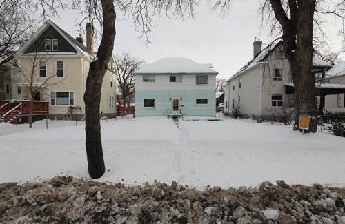 RUTH BONNEVILLE / WINNIPEG FREE PRESS

Outside photo of home at 584 Gertrude Ave.  For rezoning appeal story. 

Jan 10th, 2019 
