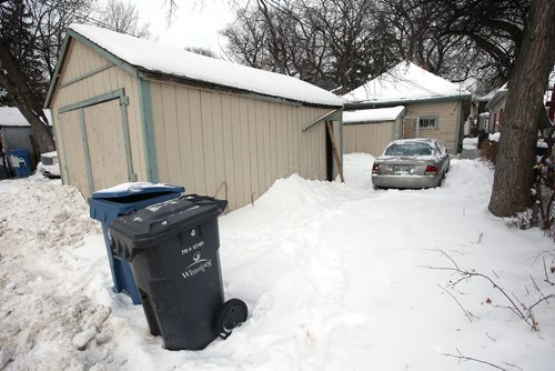 JOHN WOODS / WINNIPEG FREE PRESS
This house at 716 Home St in Winnipeg, photographed Sunday, January 13, 2019, was raided and the home owners have been charged with neglecting 15 dogs,