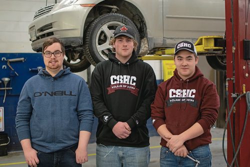 Canstar Community News Jan. 9 - Students in Collegé Sturgeon Heights Collegiate's automotive technology program are gaining hands-on experience because the garage is open to the public. (EVA WASNEY/CANSTAR COMMUNITY NEWS/METRO)