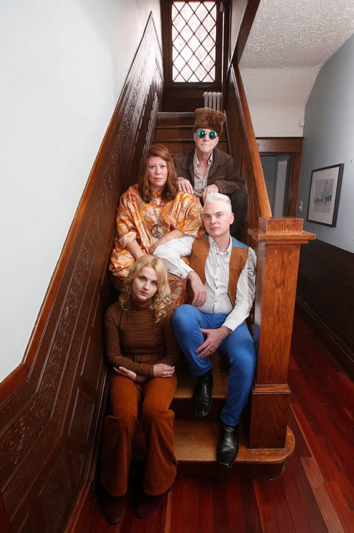 JOHN WOODS / WINNIPEG FREE PRESS
The band, The Very Groovy Thing, which consists of singers, from  front to back, Jane Fingler, Dan Rochegood, Jodie Borle and Bill Quinn, is photographed in a home Monday, January 14, 2019. The band covers '60s legends like the Mamas and Papas and performs at house parties throughout Winnipeg. It hopes to grow it's fan base and perform in bigger venues.