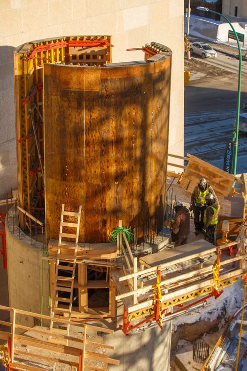 MIKE DEAL / WINNIPEG FREE PRESS
A view of the construction of the Inuit Art Centre from the roof of the Winnipeg Art Gallery Wednesday afternoon.
190116 - Wednesday, January 16, 2019.