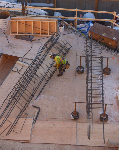 MIKE DEAL / WINNIPEG FREE PRESS
A view of the construction of the Inuit Art Centre from the roof of the Winnipeg Art Gallery Wednesday afternoon.
190116 - Wednesday, January 16, 2019.