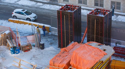 MIKE DEAL / WINNIPEG FREE PRESS
A view of the construction of the Inuit Art Centre from the roof of the Winnipeg Art Gallery Wednesday afternoon.
190116 - Wednesday, January 16, 2019.